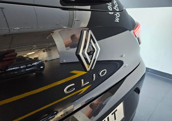 Renault Clio cena 87700 przebieg: 5, rok produkcji 2024 z Cieszanów małe 407